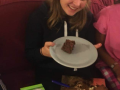 9. Electra mi koupila dort k narozeninám, od té doby se kamarádíme.png